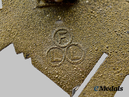 germany,_wehrmacht._a_pair_of_infantry_assault_badges__mnc6657