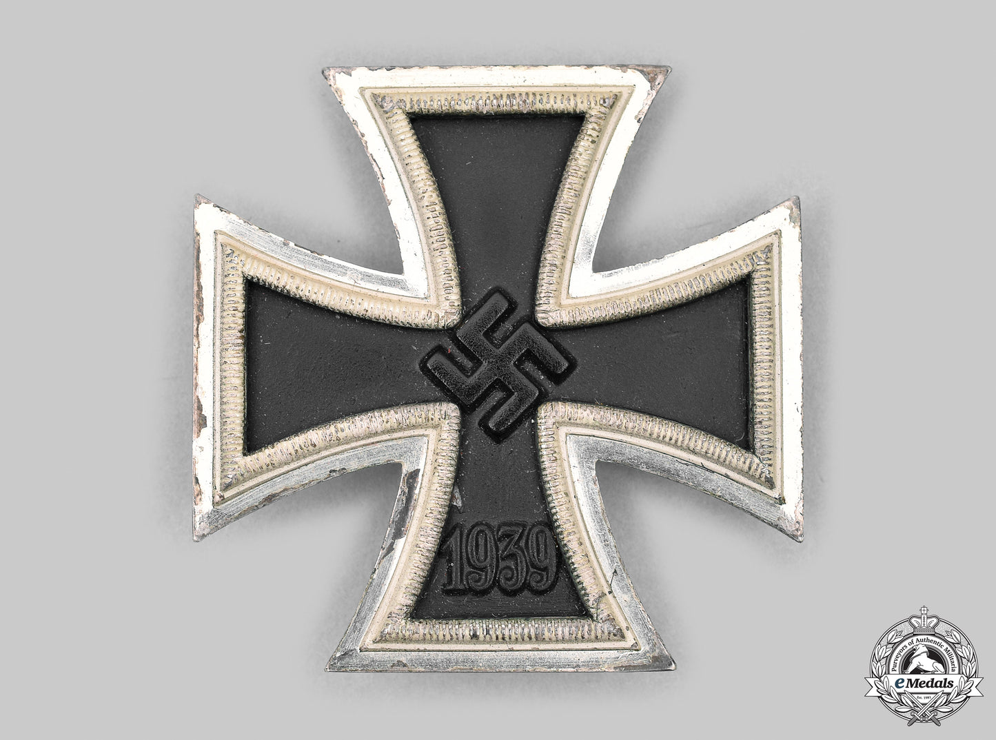 germany,_wehrmacht._a1939_iron_cross_i_class_with_case,_by_b.h._mayer__mnc6690_m20_0517_1