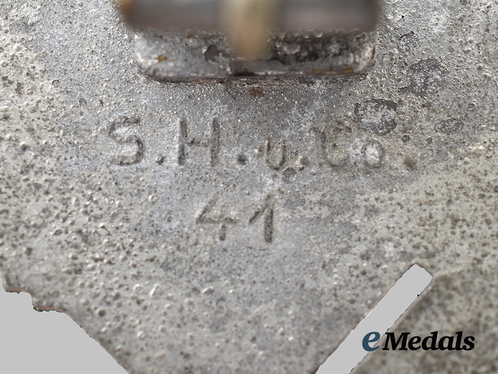 germany,_wehrmacht._a_lot_of_service_badges__mnc6704