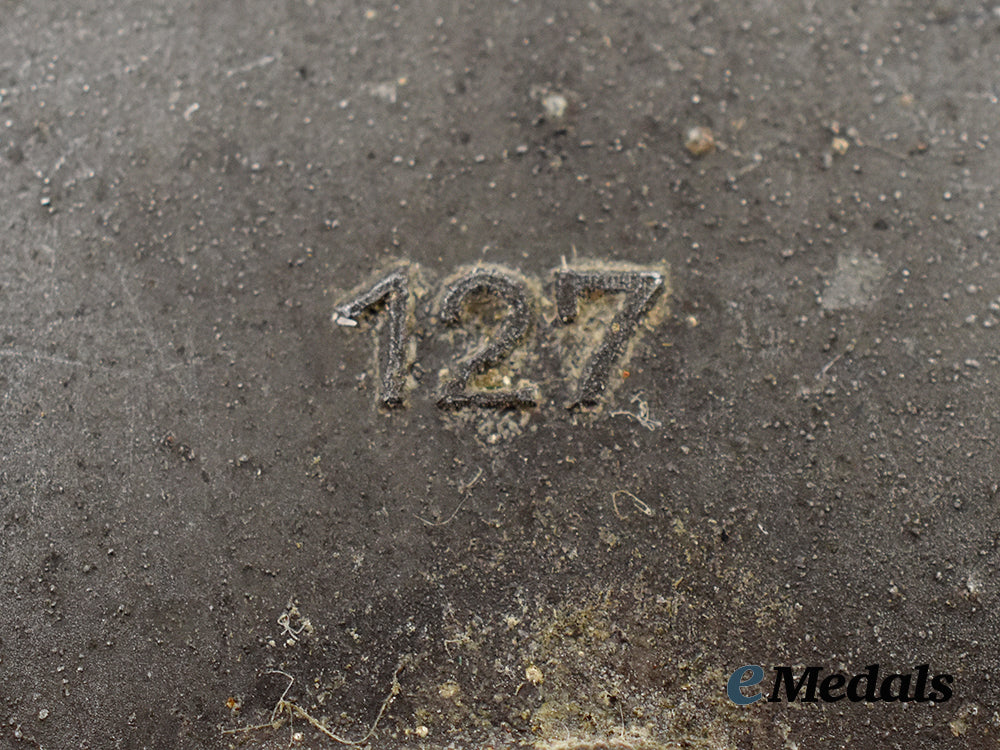 germany,_wehrmacht._a_pair_of_service_badges__mnc6739