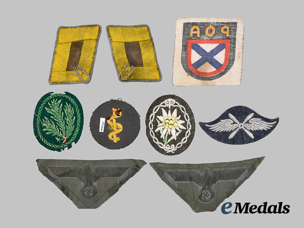 germany,_wehrmacht._a_mixed_lot_of_uniform_insignia__mnc6779_1