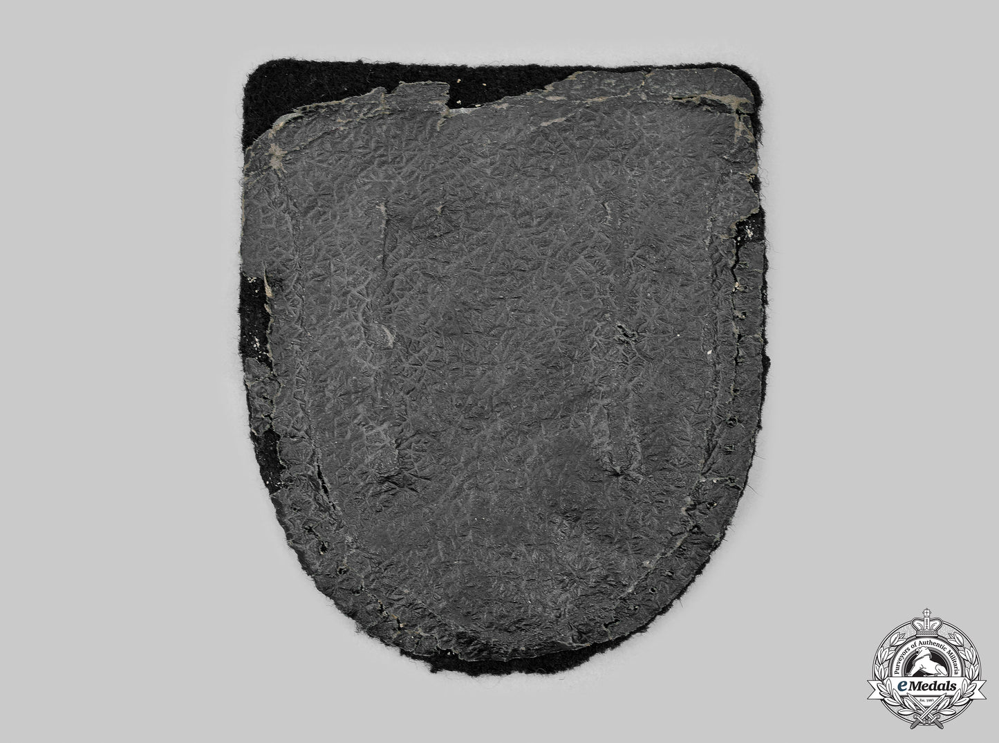 germany,_kriegsmarine._a_kuban_shield,_rare__mnc6804_m20_0555_1