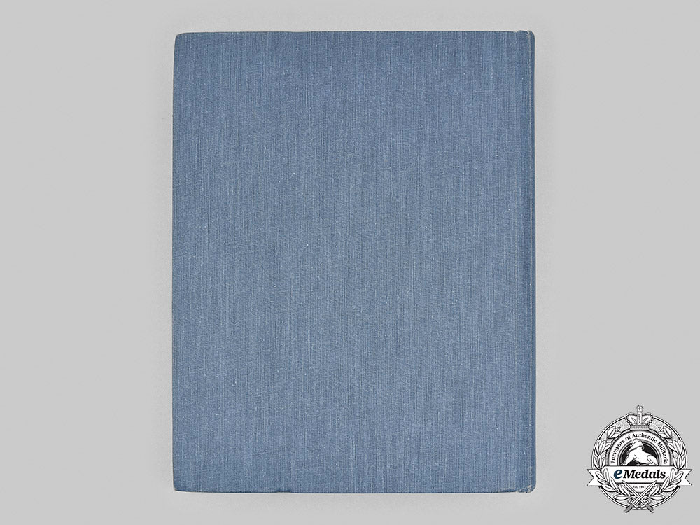 canada,_commonwealth._they_shall_grow_not_old-_a_book_of_remembrance__mnc7249