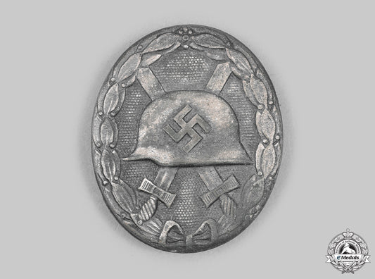 germany,_wehrmacht._an_early_silver_grade_wound_badge__mnc7379_m20_0408_1_1_1