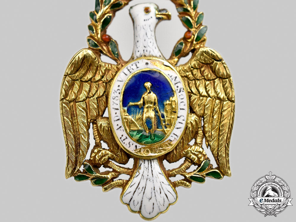 united_states._the_society_of_the_cincinnati_eagle_medal,_a_rare_smaller_l’enfant_eagle_in_gold,1784__mnc7436_1_1