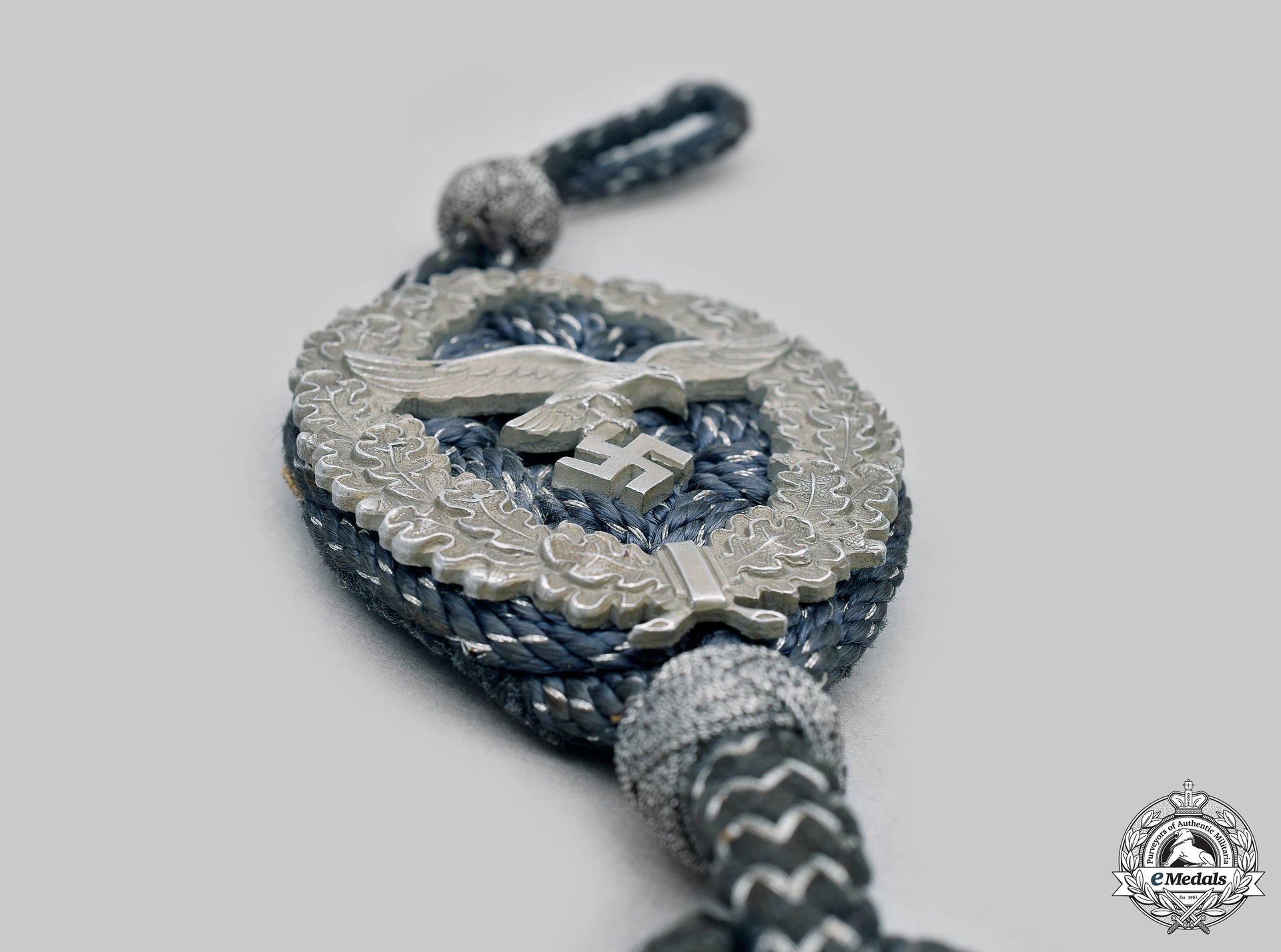 germany,_luftwaffe._a_luftwaffe_marksmanship_lanyard,_grade1__mnc7476_m20_0460
