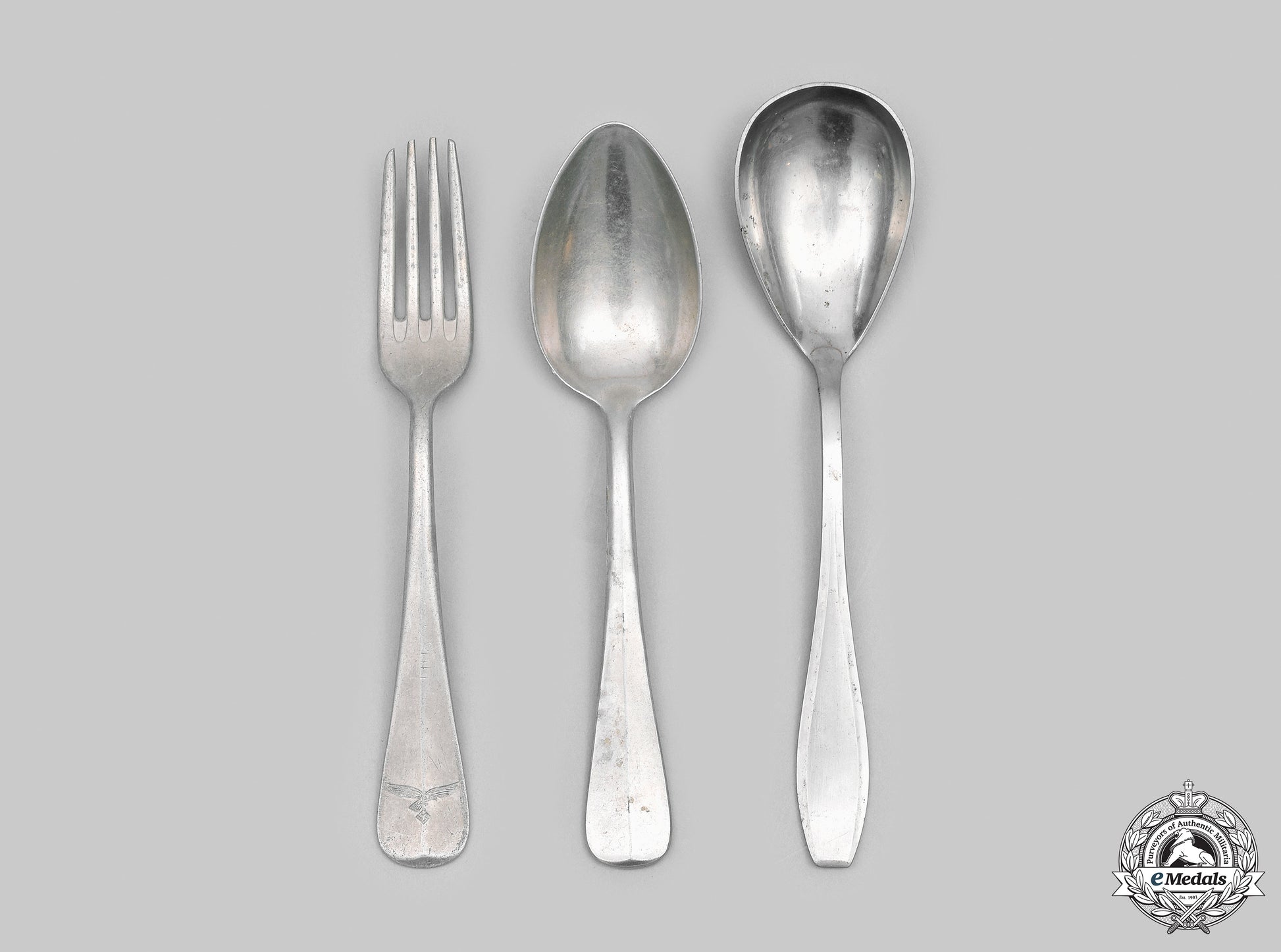 germany,_wehrmacht._a_lot_of_wehrmacht_mess_hall_utensils__mnc7488_m20_0467