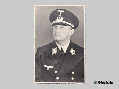 germany,_kriegsmarine._a_rare_chaplain’s_collar_tab,_with_photo__mnc7803