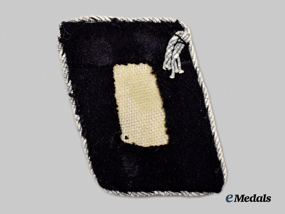 germany,_kriegsmarine._a_rare_chaplain’s_collar_tab,_with_photo__mnc7807