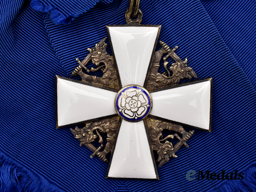 finland,_republic._an_order_of_the_white_rose,_grand_cross_set_by_a._tillander,1922__mnc8005