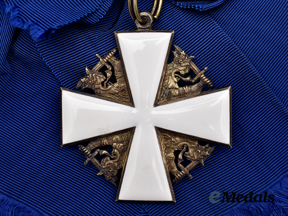 finland,_republic._an_order_of_the_white_rose,_grand_cross_set_by_a._tillander,1922__mnc8006