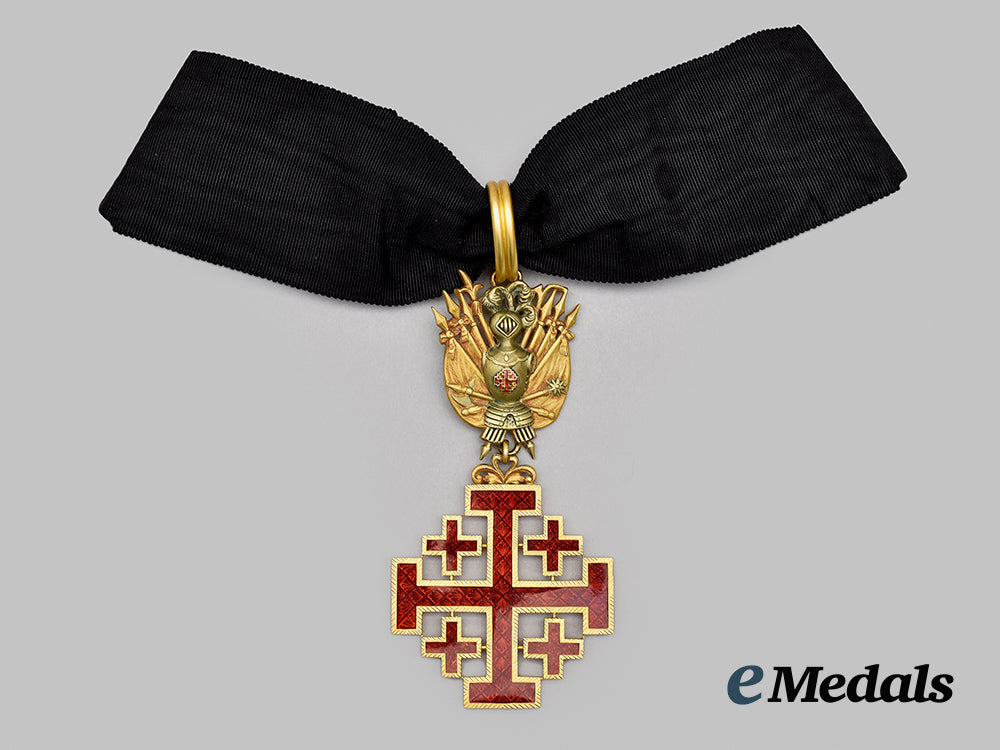 vatican,_city_states._an_equestrian_order_of_merit_of_the_holy_sepulcher_of_jerusalem,_commander_in_gold,_by_tanfani&_bertarelli__mnc8120