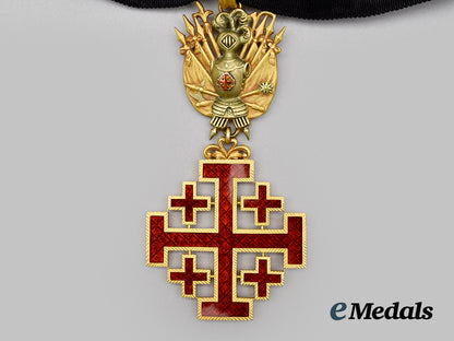 vatican,_city_states._an_equestrian_order_of_merit_of_the_holy_sepulcher_of_jerusalem,_commander_in_gold,_by_tanfani&_bertarelli__mnc8121