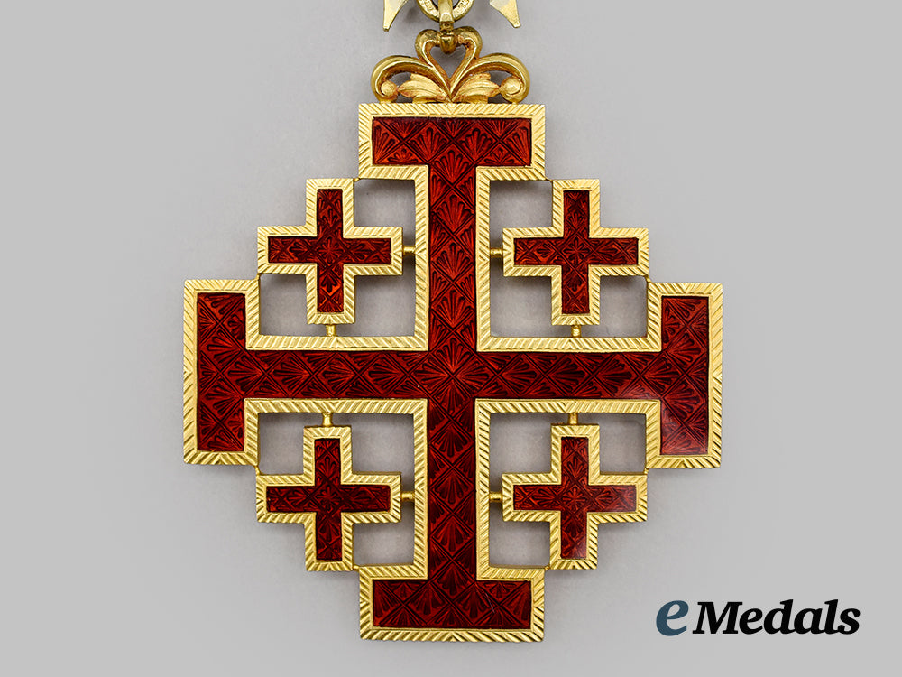 vatican,_city_states._an_equestrian_order_of_merit_of_the_holy_sepulcher_of_jerusalem,_commander_in_gold,_by_tanfani&_bertarelli__mnc8125