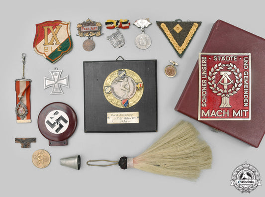 germany._a_mixed_lot_of_badges_and_decorations__mnc8617_m20_0938_1