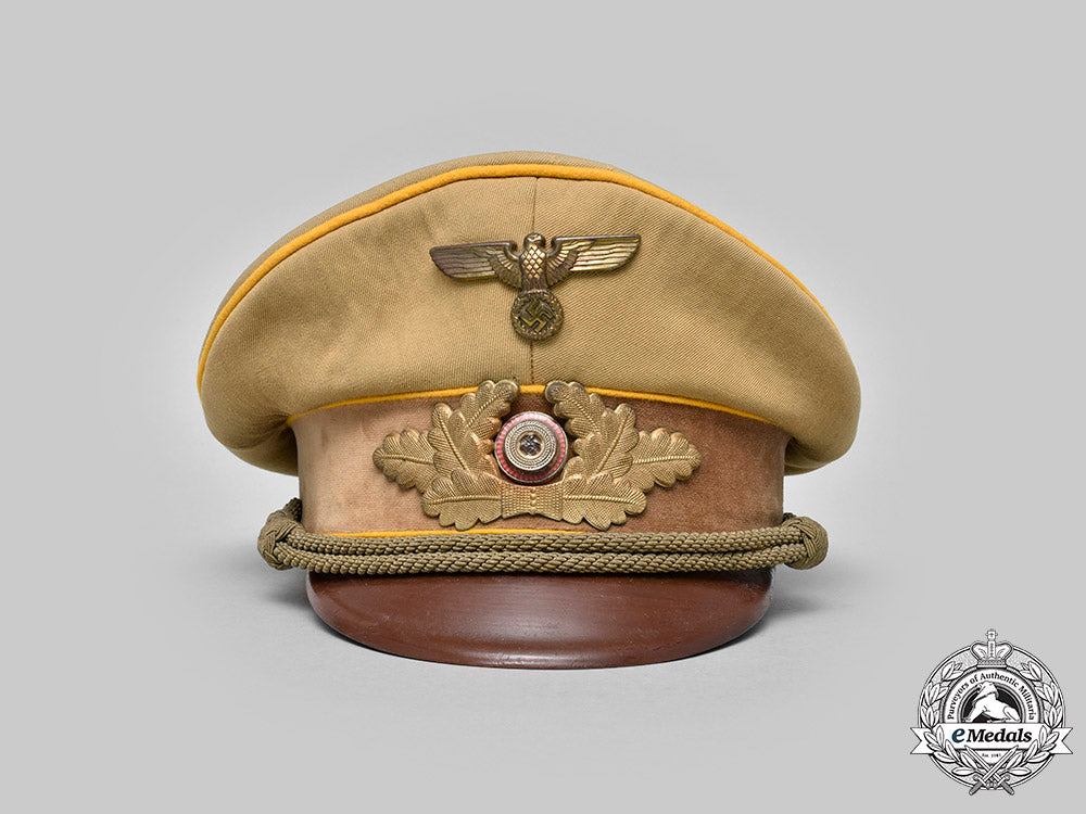 germany,_nsdap._a_political_leader’s_visor_cap,_reich_level__mnc8619_c20_01493