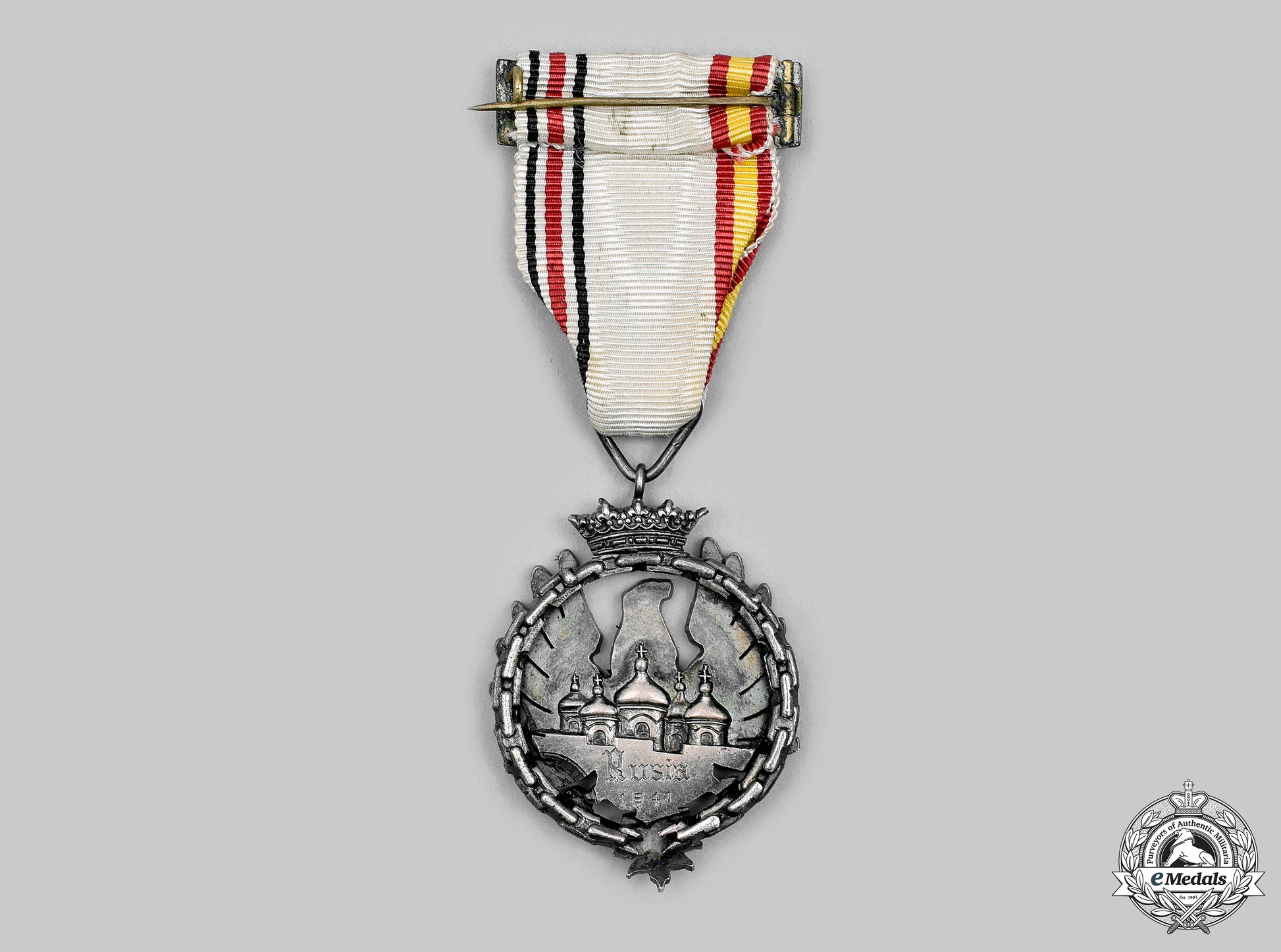 spain,_fascist_state._a_medal_of_the_russian_campaign,_officer's_version_with_case,_c.1943__mnc8645_m20_0923