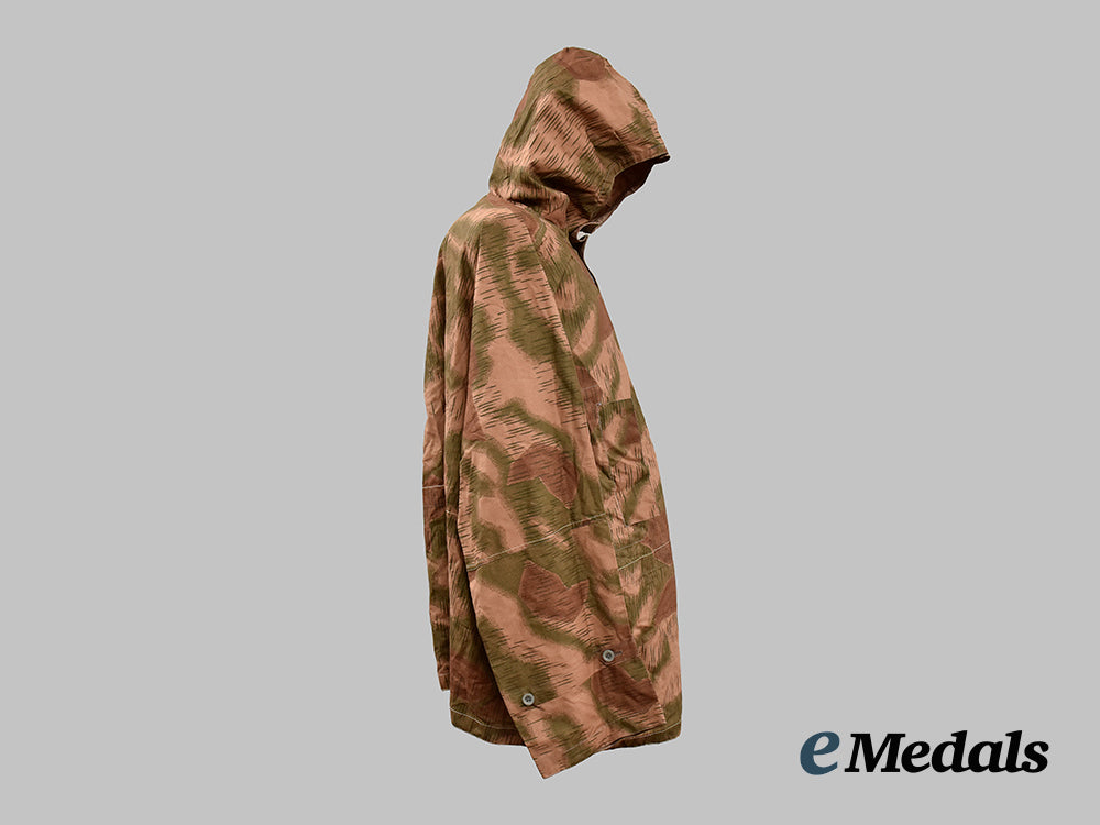 germany,_wehrmacht._a_marsh_pattern_camouflage_hooded_smock__mnc8774