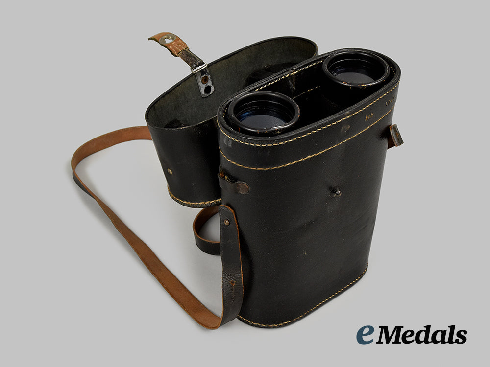 germany,_kriegsmarine._a_pair_of7_x50_artillery_binoculars,_with_case,_by_ernst_leitz__mnc8785