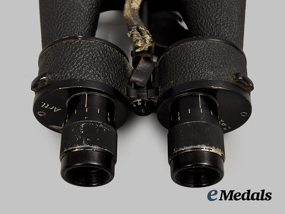 germany,_kriegsmarine._a_pair_of7_x50_artillery_binoculars,_with_case,_by_ernst_leitz__mnc8792