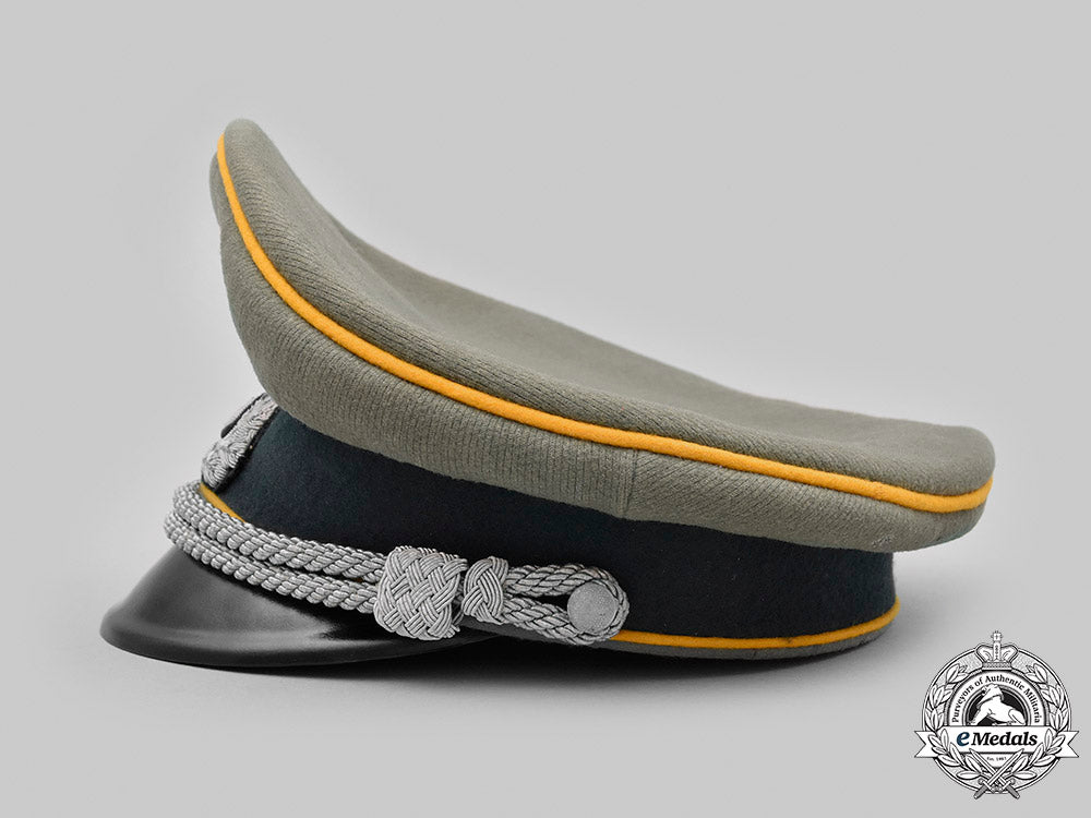 germany,_heer._a_cavalry/_reconnaissance_officer’s_visor_cap,_by_erel__mnc9249_m20_01943_1