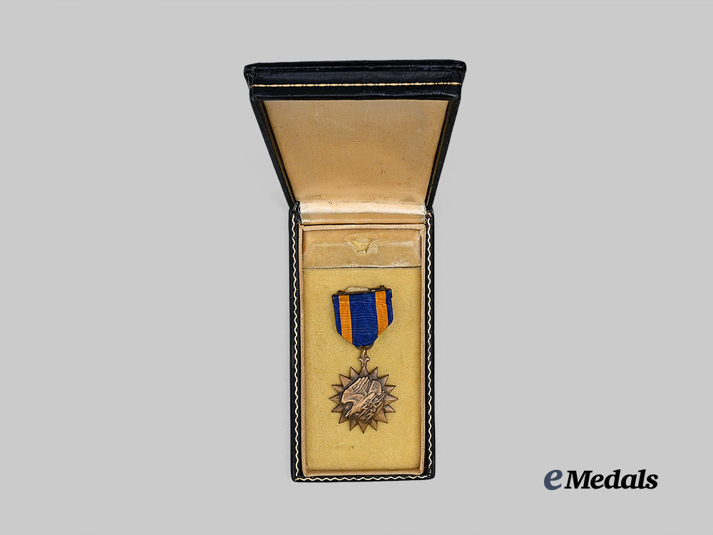 united_states._a_u_s_a_a_f_glider_pilot_group_e_medals__w8628_4