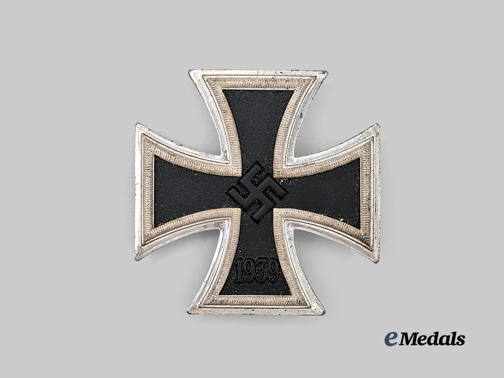 germany,_wehrmacht._a1939_iron_cross_i_class,_with_case,_by_c._f._zimmermann_e_medals__g61756_5