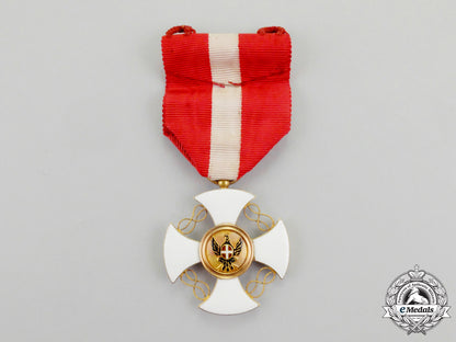 italy,_kingdom._an_order_of_the_crown_in_gold,_knight_with_case,_c.1900_n_008_1