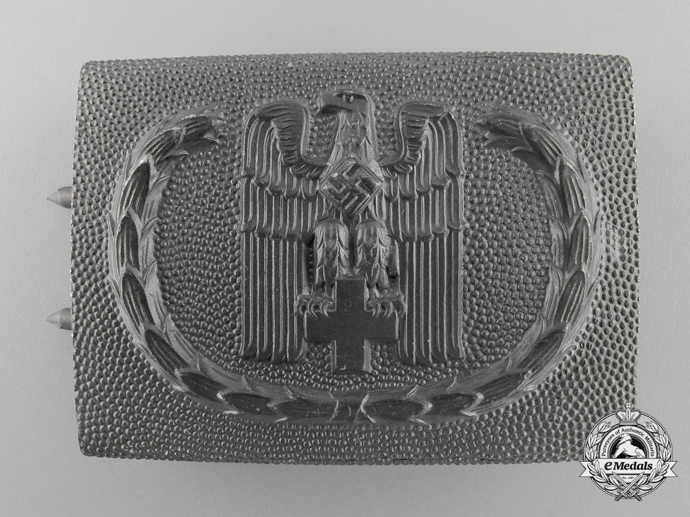 a_german_red_cross1938_pattern_enlisted_man's_belt_buckle_by_overhoff&_cie_n_014