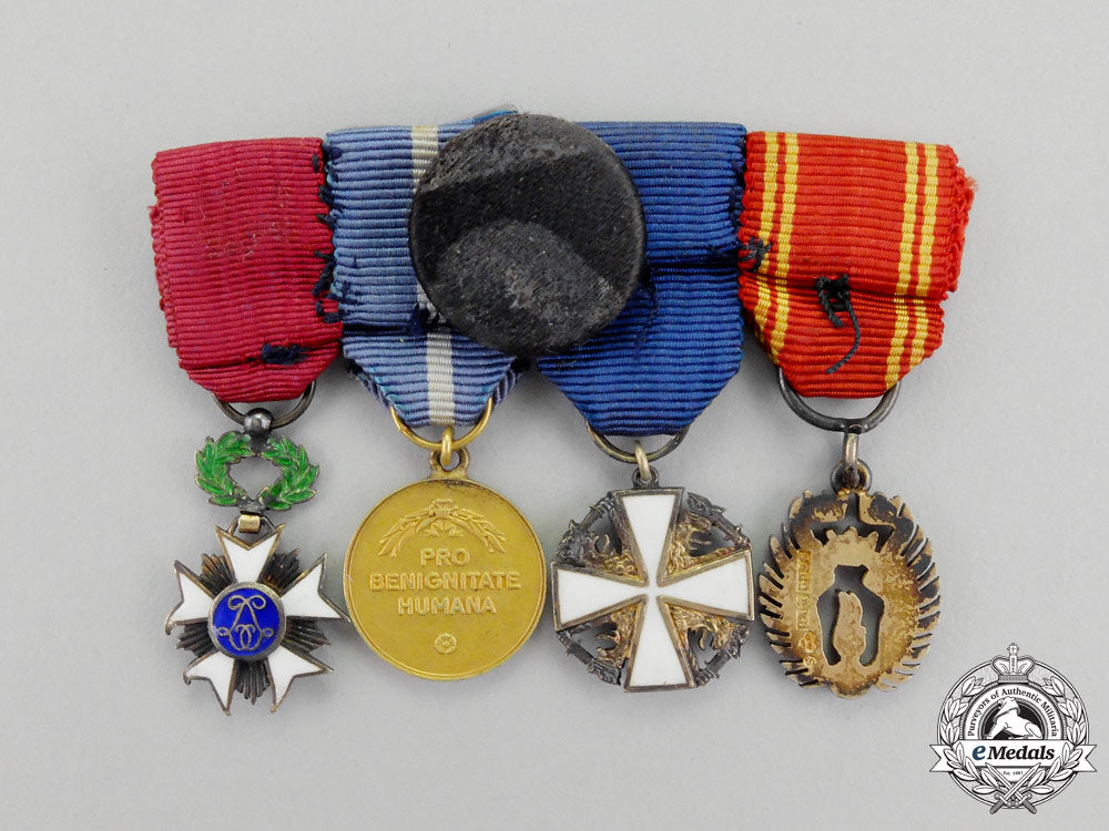 sweden,_kingdom._a_fine_group_of_four_miniature_medals_n_076_1_1