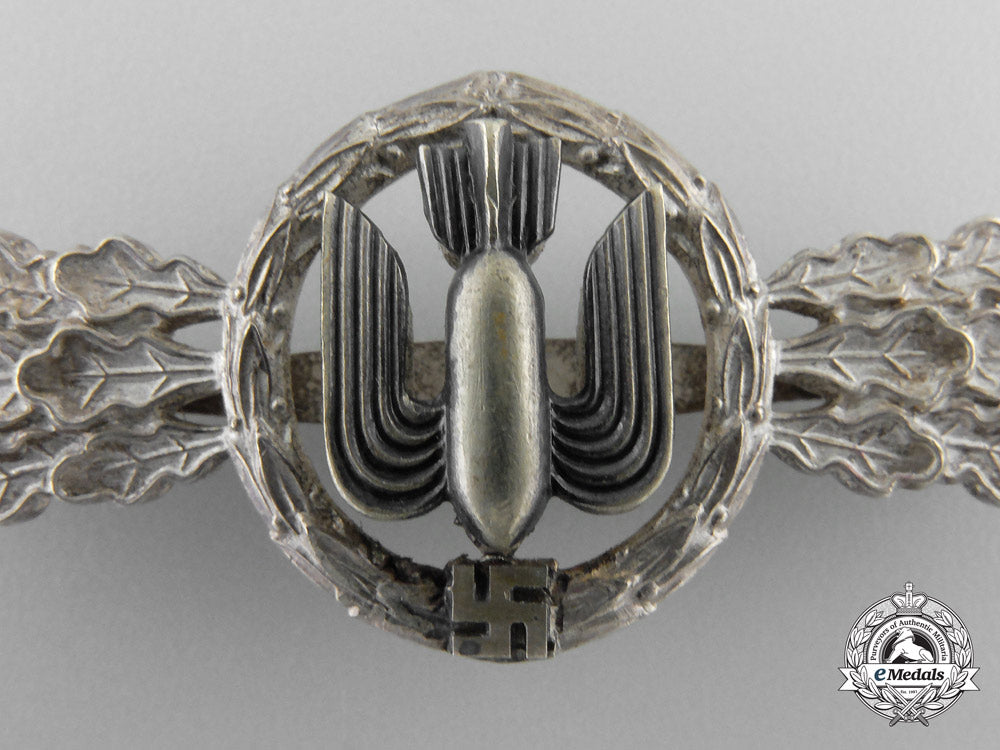 a_luftwaffe_squadron_clasp_for_bomber_pilots;_silver_grade_by_g.h._osang_n_161