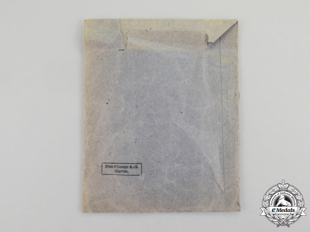 an_iron_cross1939_second_class_by_klein&_quenzer_of_idar-_oberstein_in_its_packet_of_issue_n_206