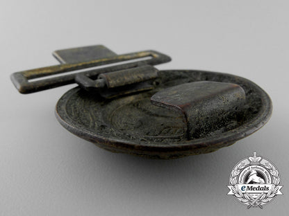 a_hessen_fire_defence_service_officer's_belt_buckle;_published_example_n_253