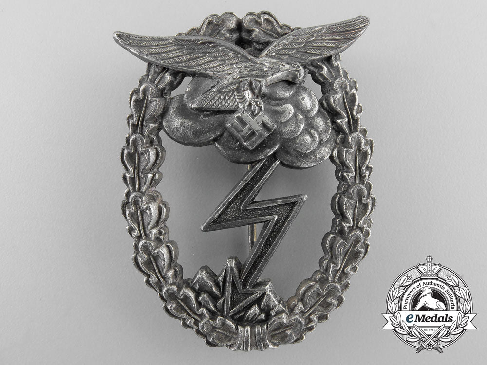 a_luftwaffe_ground_assault_badge_by_g.h._osang_n_277