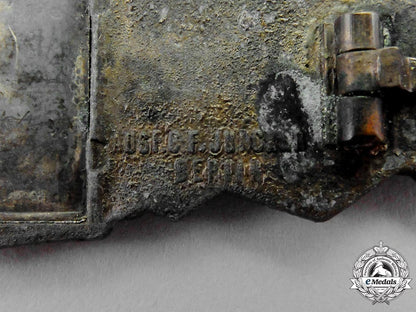 germany,_heer._a_bronze_grade_close_combat_clasp,_by_c.e.juncker_n_334_1_1_1