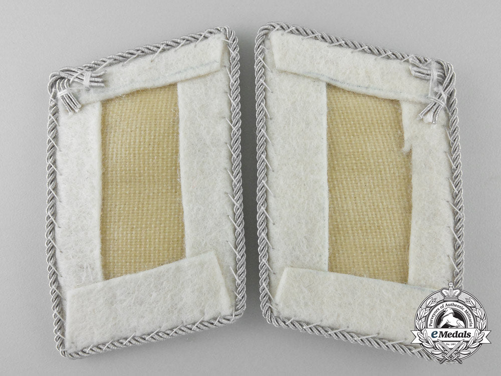 absolutely_mint_set_of_herman_göring_division_hauptmann’s_collar_tabs_n_365