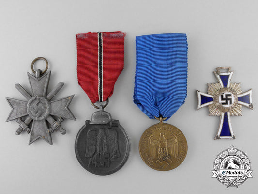 four_second_war_period_medals&_awards_n_532