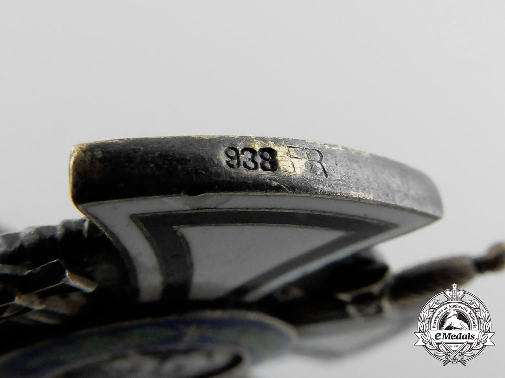 a_house_order_of_hohenzollern;_knight's_cross_with_swords_n_619