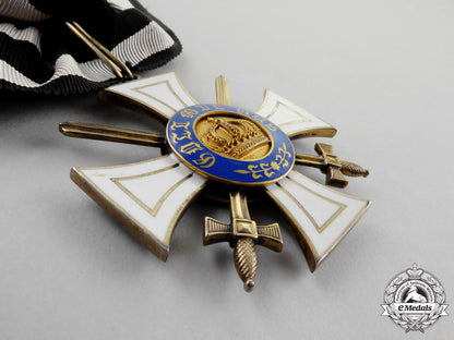 prussia._a1916-1918_issue_royal_order_of_the_crown_second_class_with_swords_by_godet&_son_n_778_1