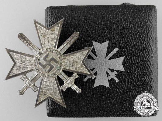 a_first_class_war_merit_cross_with_swords_by_steinhauer&_luck,_ludenscheid_n_796