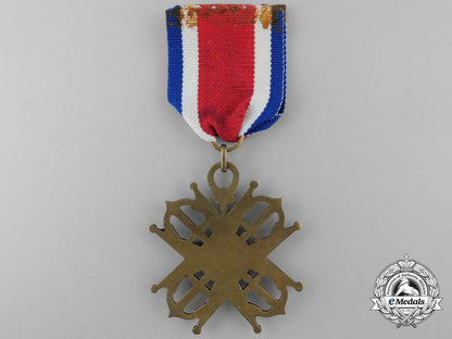 a_chilean_naval_cross_for_onboard_service;_grand_cross_n_930