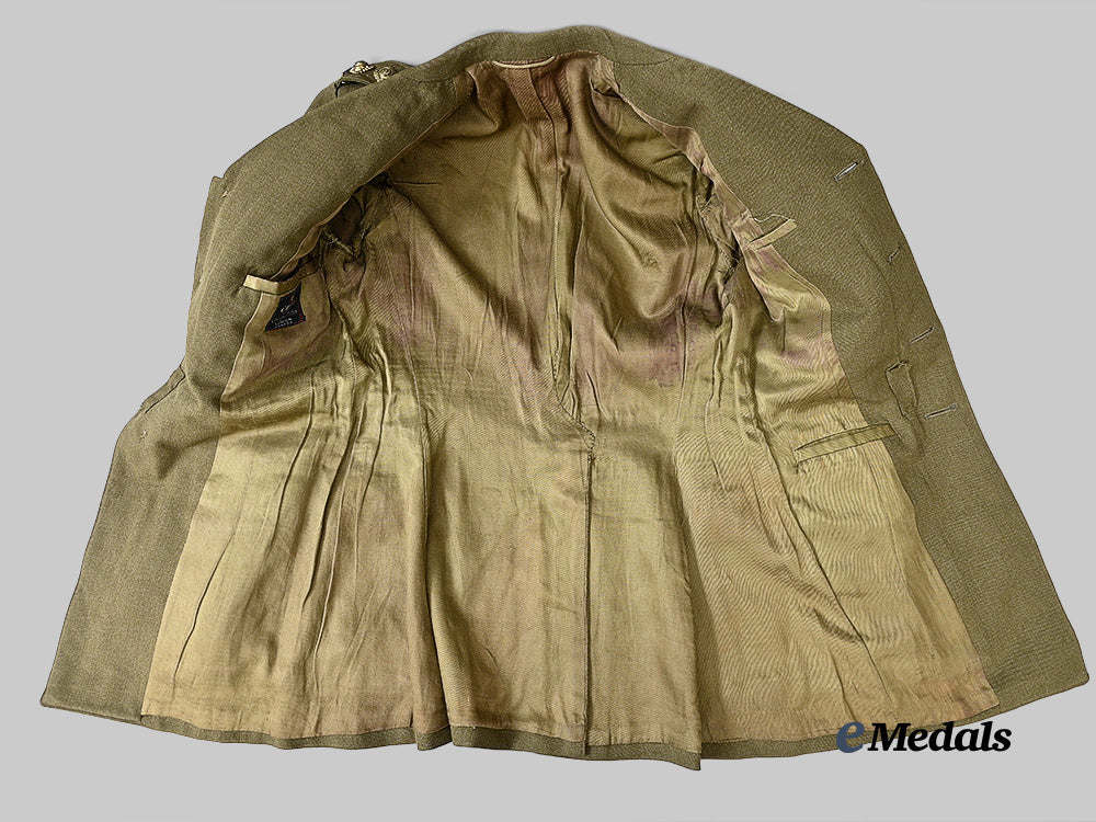 canada,_commonwealth._a_royal_canadian_armoured_corps_lieutenant_uniform,_named_e_medals__c7647_15