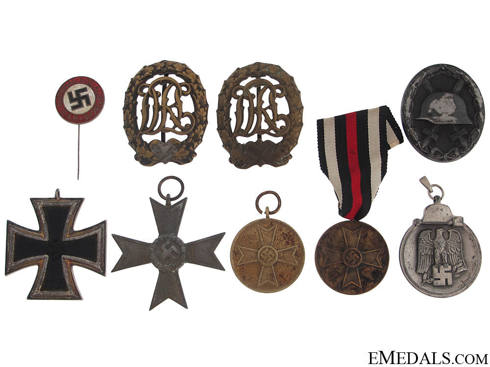 nine_german_wwii_awards_nine_german_wwii_5112998cbf5f1