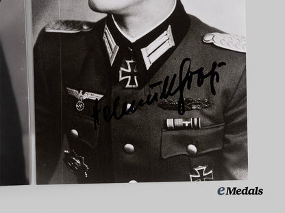 germany,_third_reich._a_lot_of_post-_war_signed_knight’s_cross_winner_photographs_e_medals__g62070_4