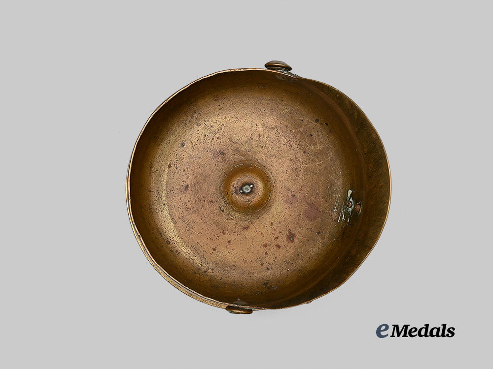 canada,_c_e_f._an_artillery_shell_visor_cap_desk_ornament_e_medals__c7315_9
