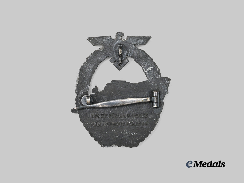 germany,_kriegsmarine._an_s-_boat_badge,_type_i_i,_by_schwerin_e_medals__g61759_3