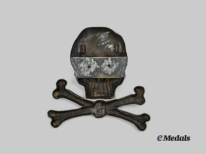 germany,_imperial._a_husaren-_regiment_nr.17_busby_totenkopf_insignia_e_medals__g62683_3
