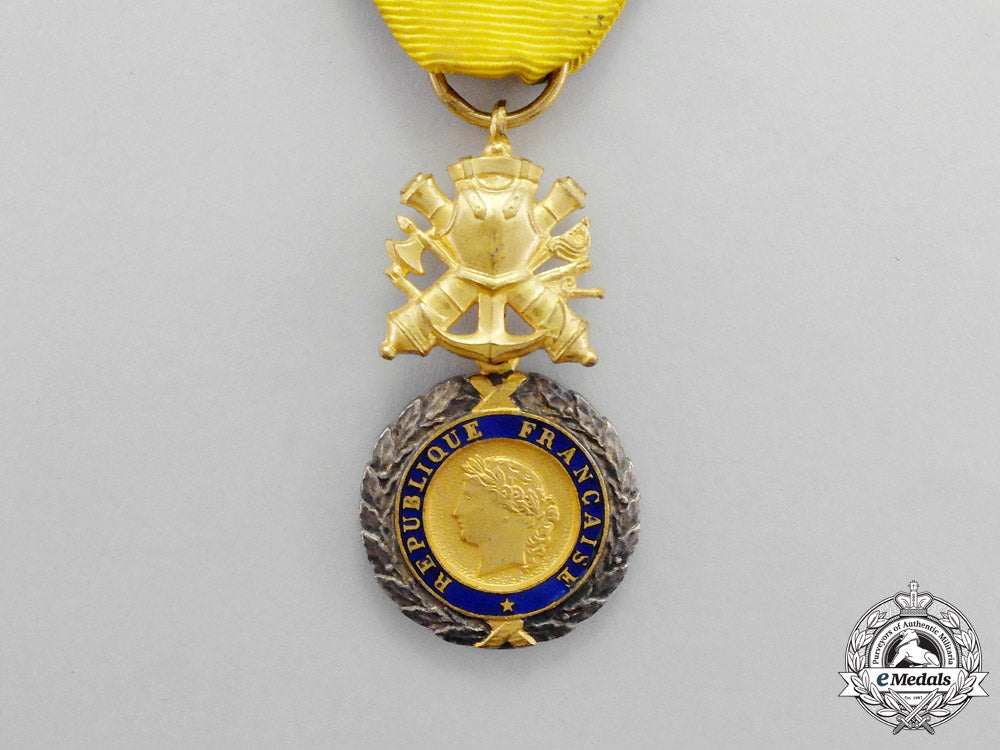 france,_republic._a_military_medal_with_recipient's_photo_o_053_1