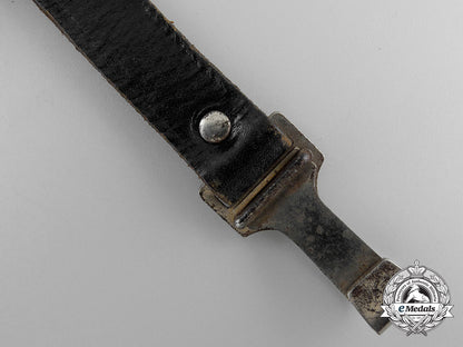 an_hj_belt_with_shoulder_strap;_rzm_marked_o_304