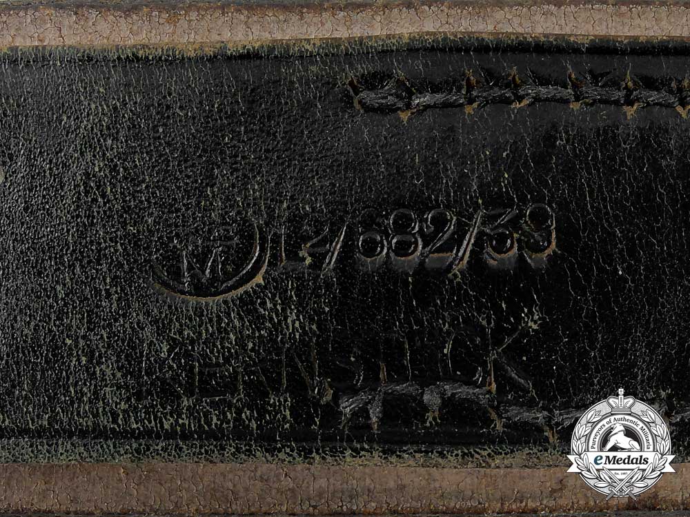 an_hj_belt_with_shoulder_strap;_rzm_marked_o_313
